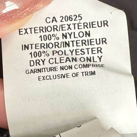 Guess Vest - Picture 7 of 7